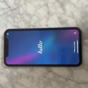 Iphone XR in blue unlocked